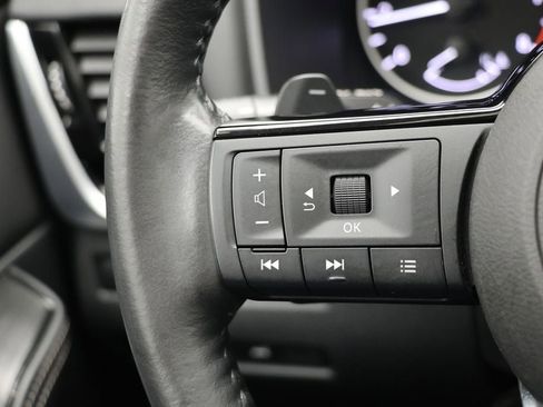 Used 2023 Nissan Rogue SL w/ SL Premium Package image 19