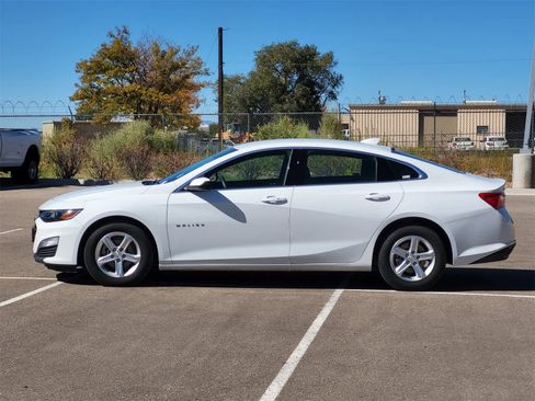 Used 2023 Chevrolet Malibu LT image 4