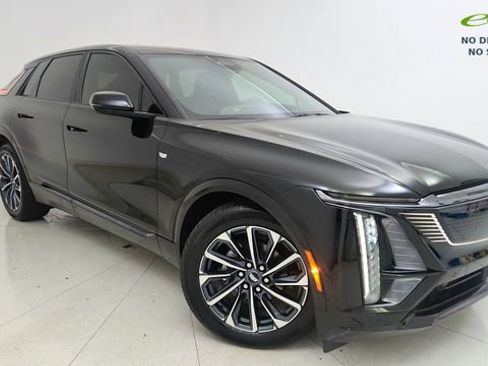 Used 2025 Cadillac Lyriq Sport AWD/4WD image 90