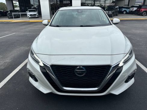 Used 2022 Nissan Altima 2.5 SL FWD image 3