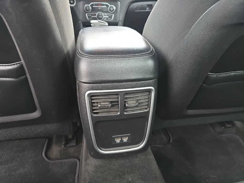 Used 2016 Dodge Charger R/T RWD image 14