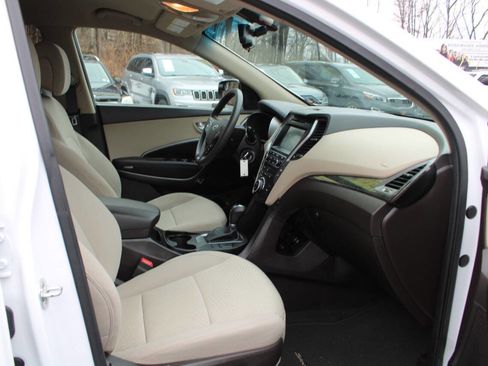 Used 2017 Hyundai Santa Fe Sport image 28