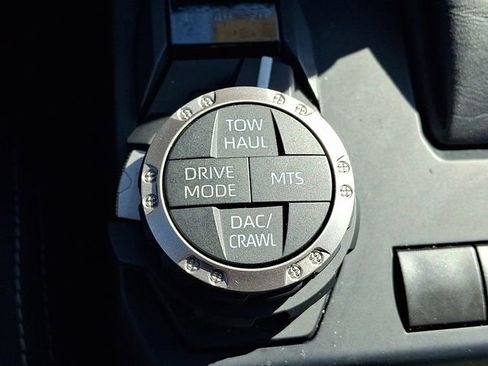 Used 2024 Toyota Tacoma TRD Off-Road image 25