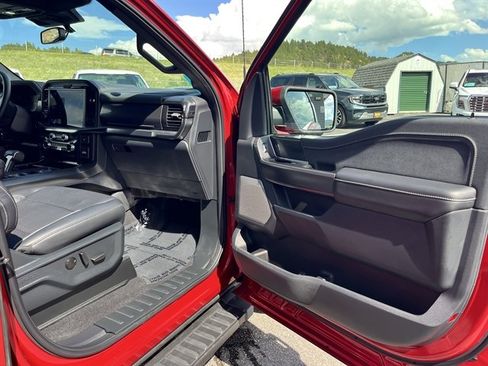 Used 2025 Ford F150 Lariat AWD/4WD image 32