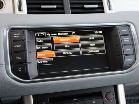 Used 2015 Land Rover Range Rover Evoque Pure Plus image 35