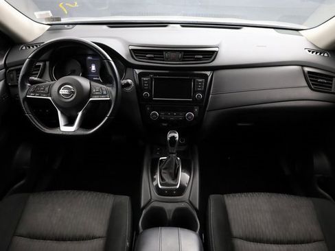 Used 2020 Nissan Rogue SV w/ Premium Package image 15