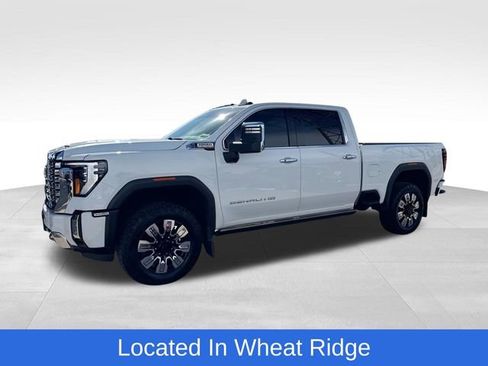 Used 2024 GMC Sierra 3500 Denali w/ Denali Reserve Package AWD/4WD image 1