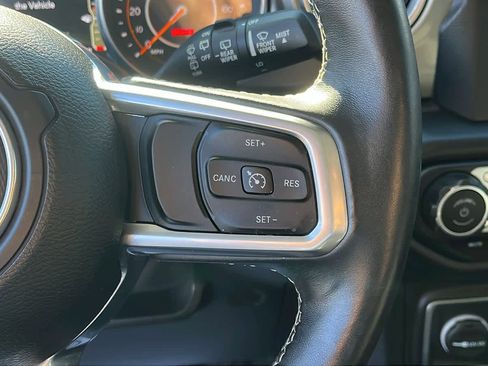 Used 2018 Jeep Wrangler Unlimited Sahara w/ Cold Weather Group image 14