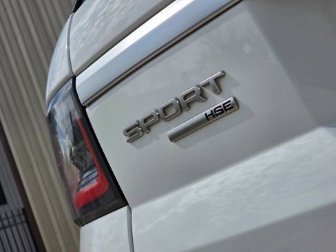 Used 2019 Land Rover Range Rover Sport HSE AWD/4WD image 37