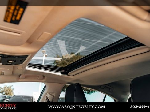 Used 2019 Lexus ES 350 w/ Premium Package FWD image 46