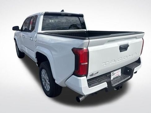 New 2026 Toyota Tacoma SR5 AWD/4WD image 3