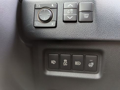 Used 2022 Lexus GX 460 Premium image 24