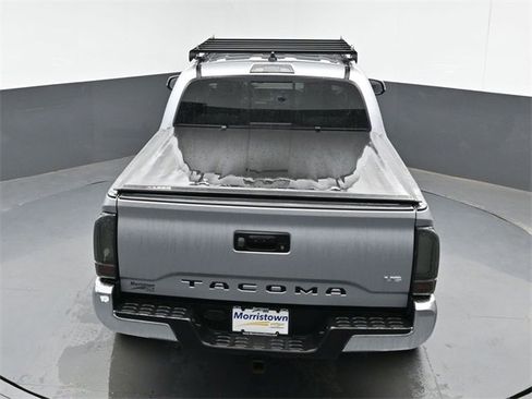 Used 2021 Toyota Tacoma TRD Off-Road image 37