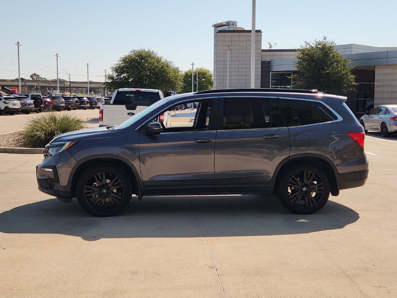 Used 2022 Honda Pilot Special Edition image 4