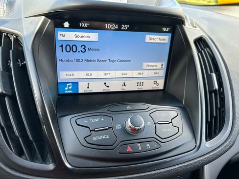 Used 2016 Ford Escape SE w/ SE Chrome Package image 24