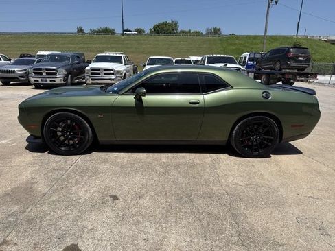 Used 2021 Dodge Challenger R/T Scat Pack w/ Dynamics Package RWD image 11