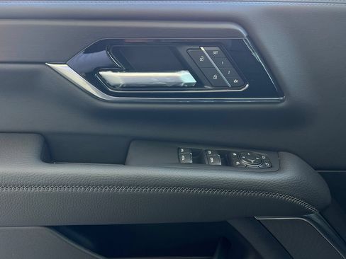 New 2026 GMC Yukon XL Denali AWD/4WD image 8