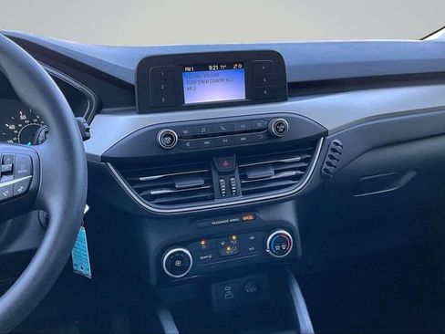 Used 2022 Ford Escape S AWD/4WD image 9