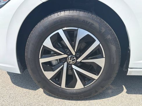Certified 2024 Volkswagen Jetta S FWD image 27