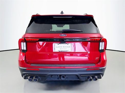 Used 2025 Ford Explorer ST image 6