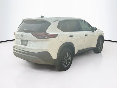 Used 2023 Nissan Rogue S AWD/4WD image 9