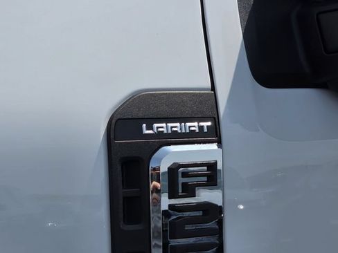 Used 2023 Ford F250 Lariat w/ Chrome Package AWD/4WD image 30