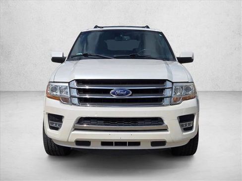 Used 2017 Ford Expedition EL Limited w/ Equipment Group 301A RWD image 2