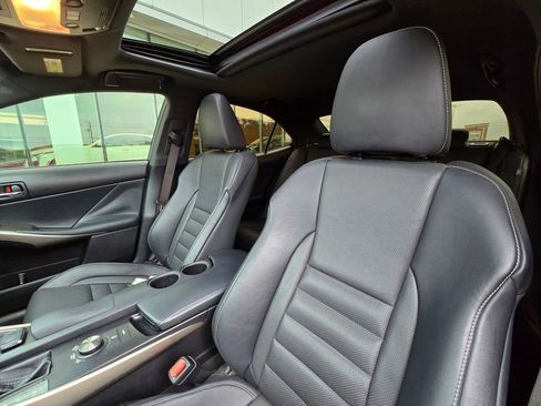 Used 2015 Lexus IS 350 w/ F-Sport Package RWD image 13