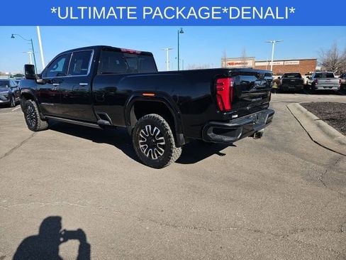 Used 2024 GMC Sierra 3500 Denali Ultimate image 19