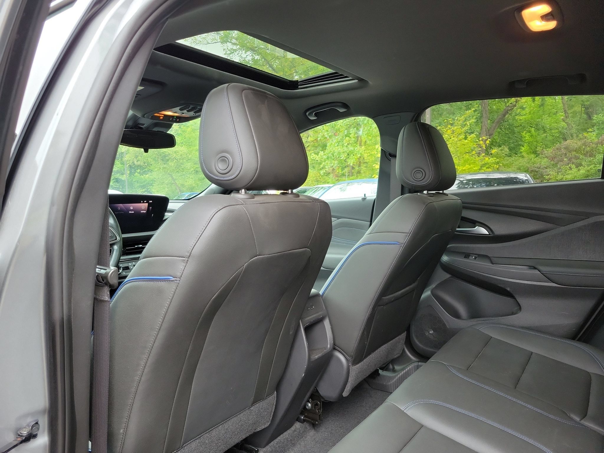 Used 2024 Buick Envista Sport Touring w/ Convenience I Package FWD image 22