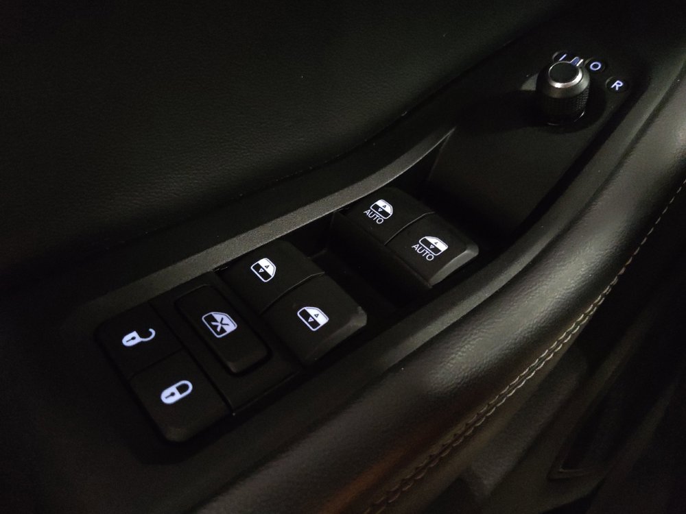Used 2023 Jeep Grand Cherokee Limited w/ Luxury Tech Group II RWD image 27