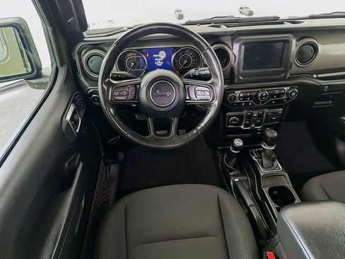 Used 2022 Jeep Wrangler Unlimited Sport AWD/4WD image 4