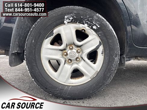 Used 2011 Toyota RAV4 4WD image 20