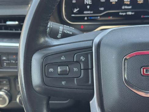 Used 2023 GMC Yukon SLT AWD/4WD image 22