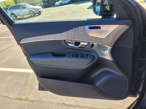 Used 2024 Volvo XC90 T8 Ultimate image 16