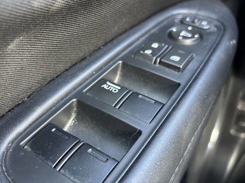 Used 2016 Honda HR-V EX image 24