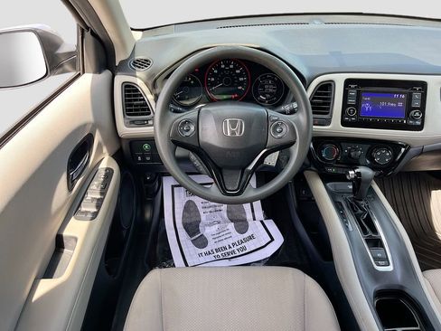 Used 2017 Honda HR-V LX image 20