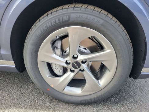 New 2026 Genesis GV70 2.5T Select AWD/4WD image 7