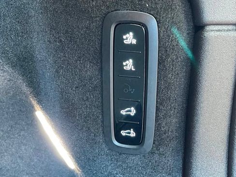Used 2025 Volvo EX90 Ultra AWD/4WD image 21