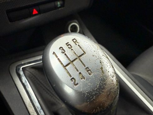 Used 2013 Dodge Challenger R/T image 18