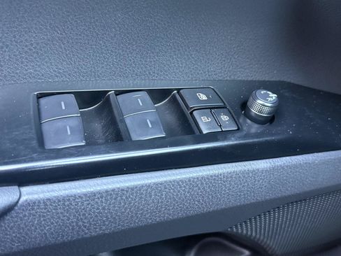 Used 2025 Toyota Camry SE w/ Convenience Package AWD/4WD image 21