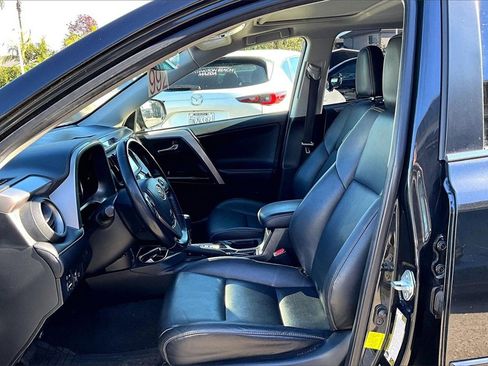 Used 2018 Toyota RAV4 Limited image 14