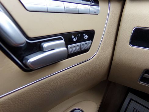 Used 2011 Mercedes-Benz S 550 4MATIC image 50