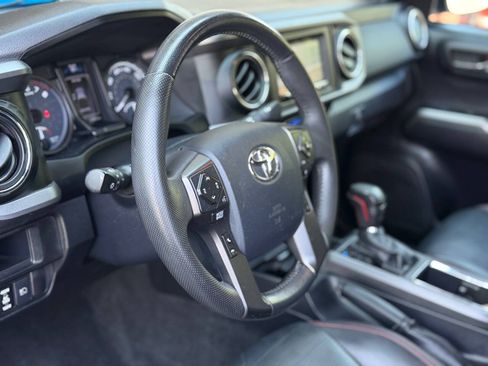 Used 2019 Toyota Tacoma TRD Pro AWD/4WD image 17
