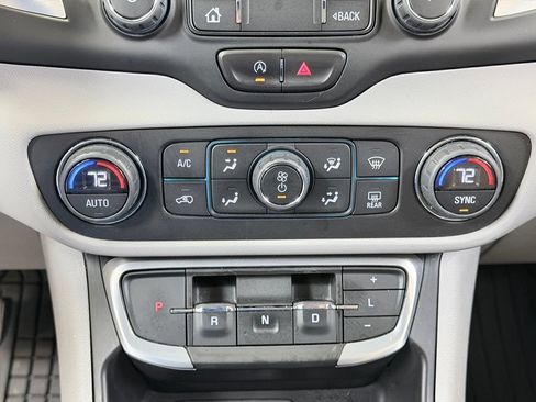Used 2022 GMC Terrain SLT w/ Infotainment Package II AWD/4WD image 54