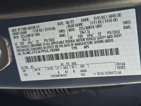 Used 2023 Lincoln Corsair FWD image 13
