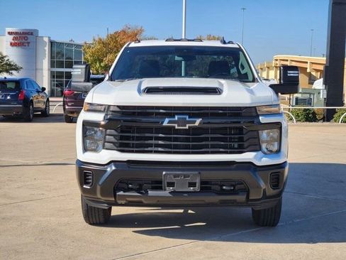 Used 2025 Chevrolet Silverado 2500 W/T image 10