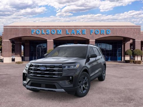 New 2026 Ford Explorer Active w/ Active Comfort Package AWD/4WD image 2