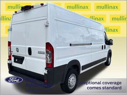 Used 2024 RAM ProMaster 2500 w/ Convenience Group FWD image 4