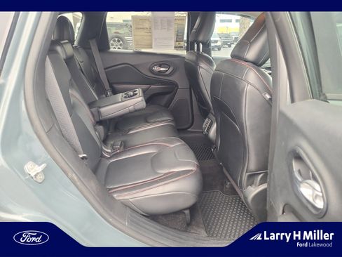 Used 2015 Jeep Cherokee Trailhawk w/ Leather Interior Group image 17